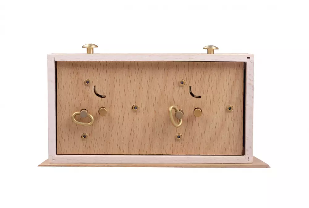 Zegar drewniany BHB z podstawką - mały